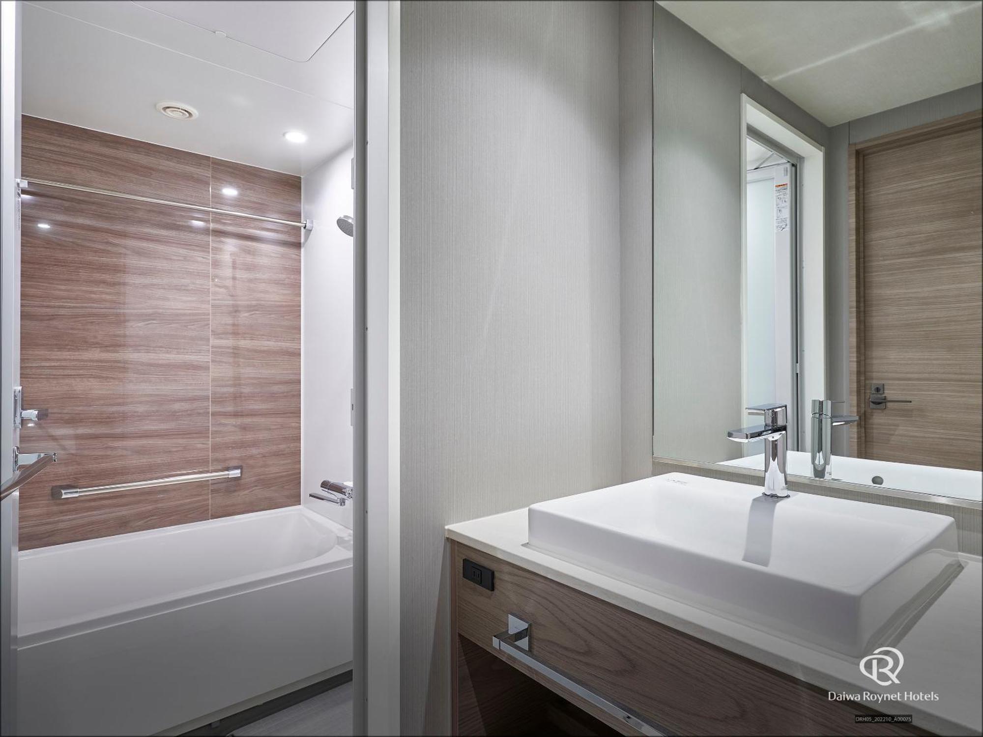 Daiwa Roynet Hotel Osaka Sakaisuji Honmachi Premier Екстериор снимка