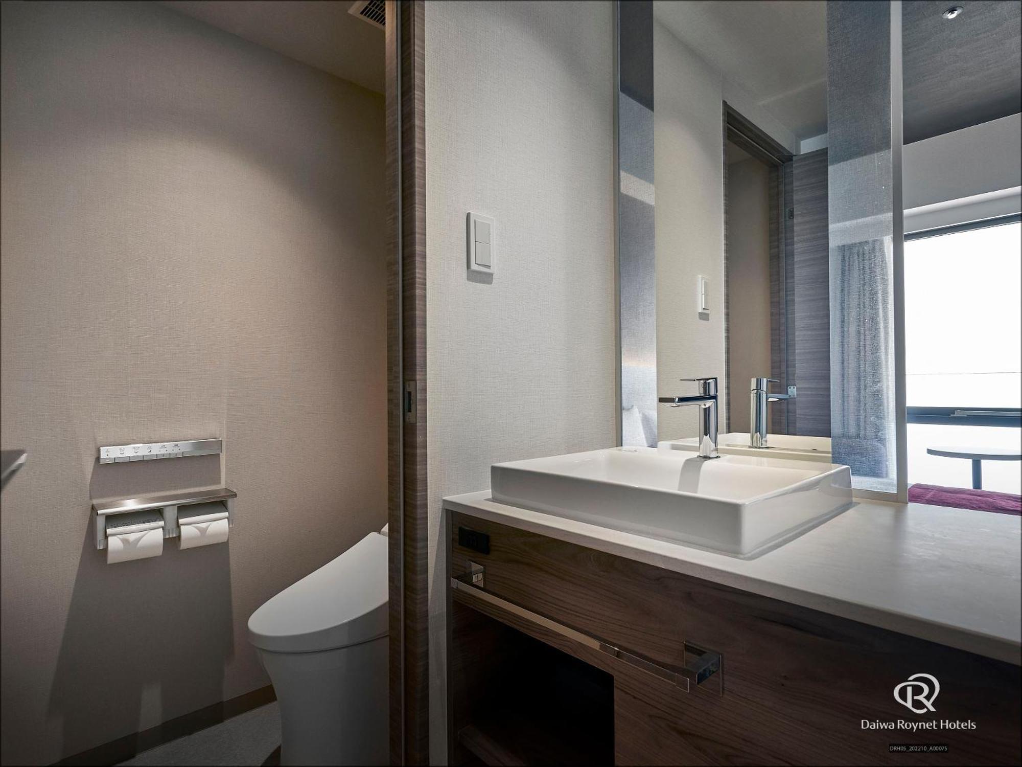 Daiwa Roynet Hotel Osaka Sakaisuji Honmachi Premier Екстериор снимка
